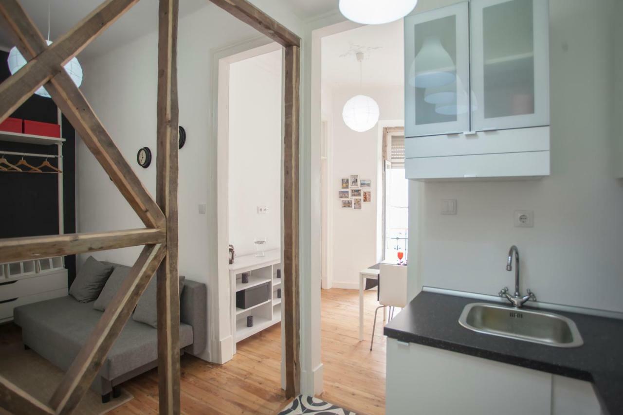 Cool Lisbon Apartment Exterior photo